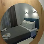 Sandra Panormos (Skopelos)