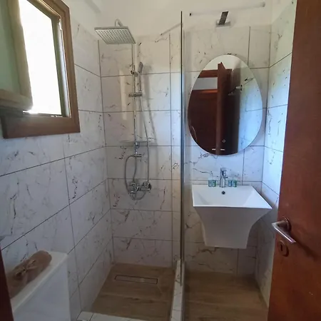 Sandra * Panormos (Skopelos)