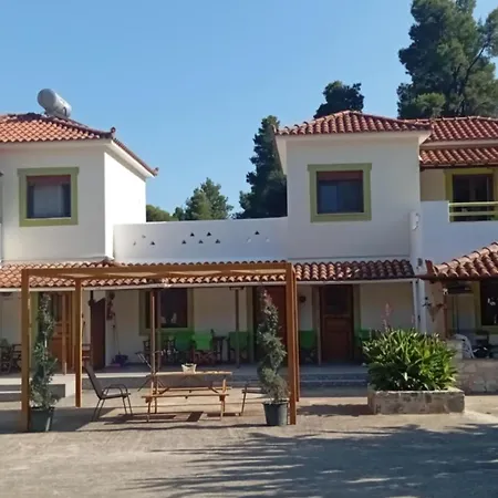 Sandra Panormos (Skopelos)