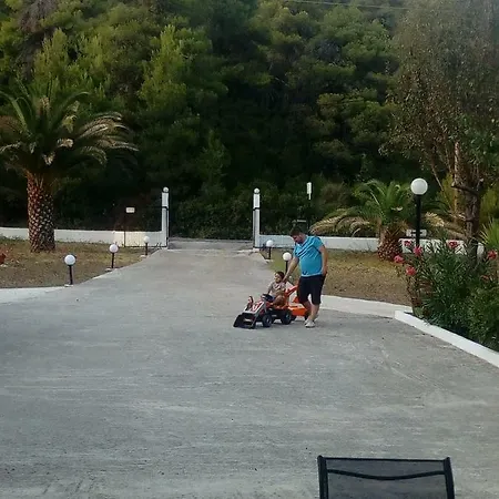 Sandra * Panormos (Skopelos)